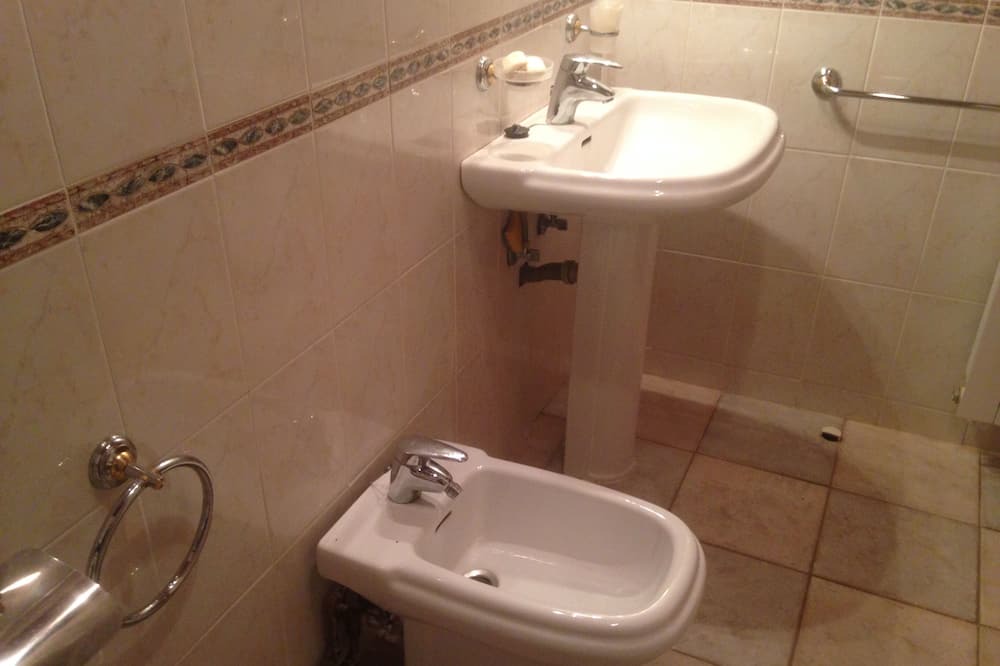 Photo of Bathroom in Forua