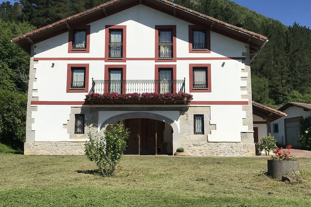 Photo of Outdoor in Forua