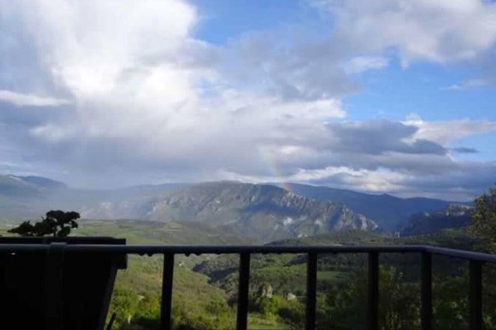 Photo of Patio Balcony in Montcortes