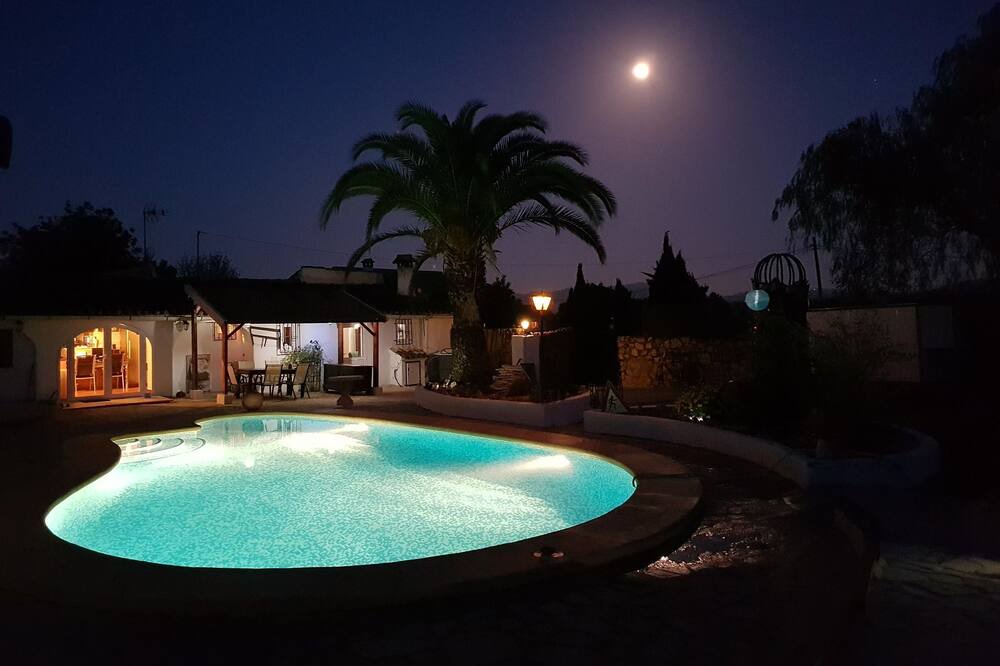 Photo of Outdoor in Jalon