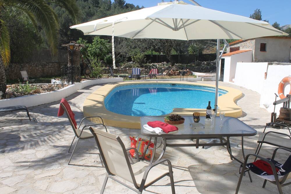 Photo of Outdoor in Jalon