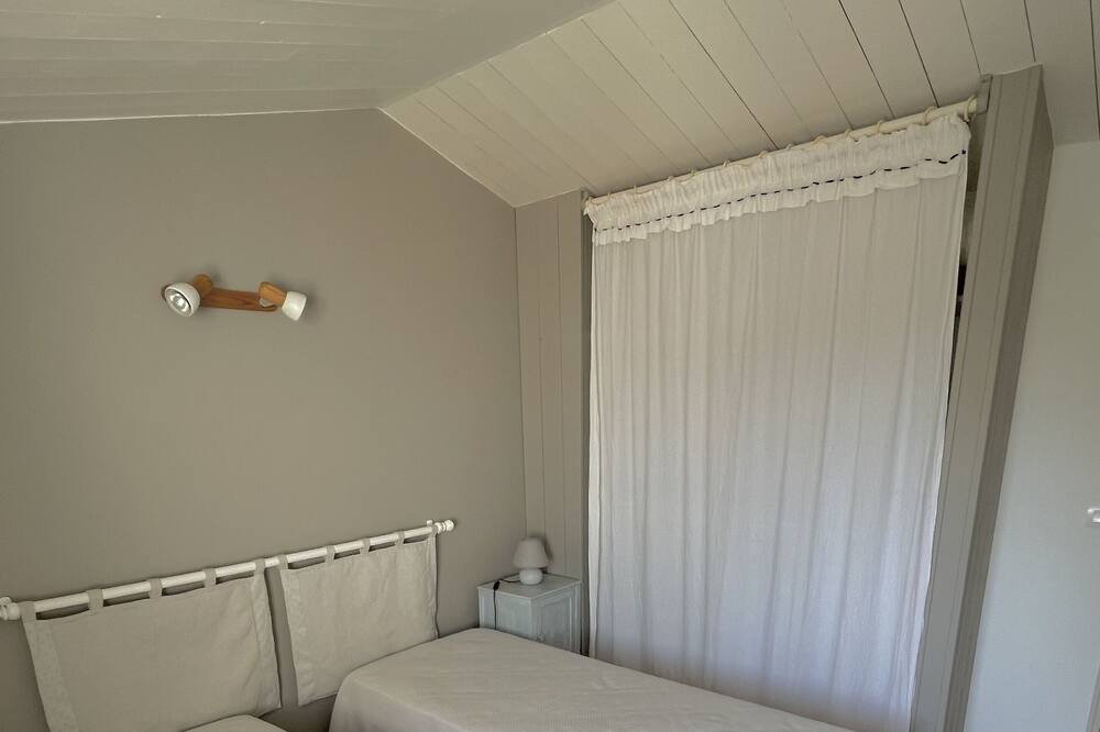 Photo of Bedroom in Les Portes-en-Re