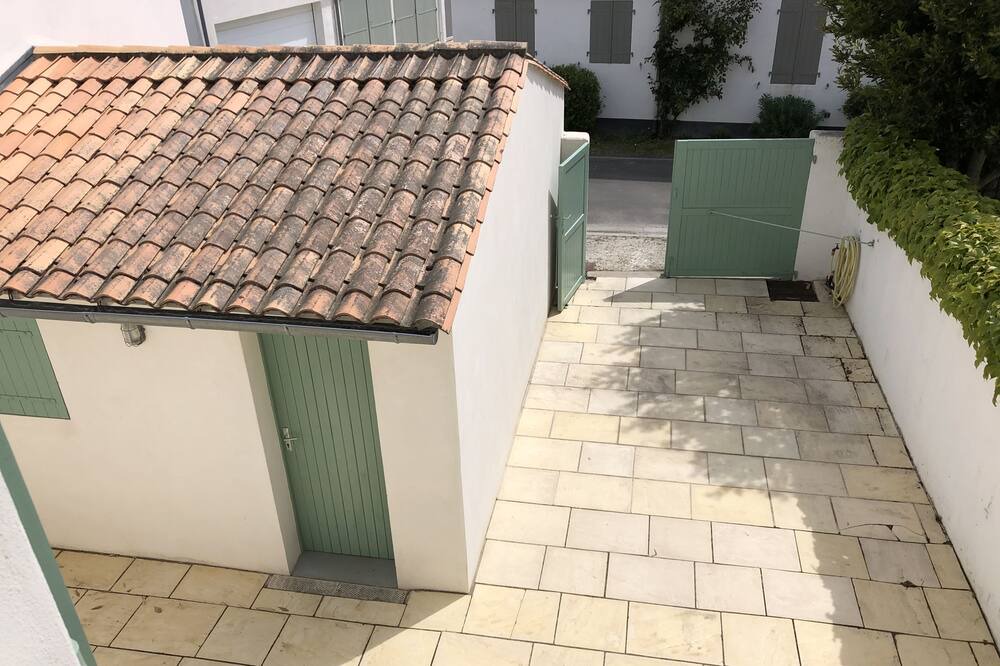 Photo of Patio Balcony in Les Portes-en-Re