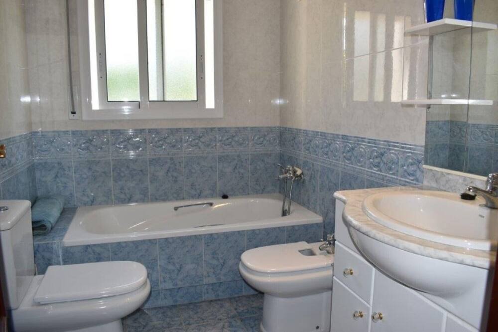 Photo of Bathroom in Cunit