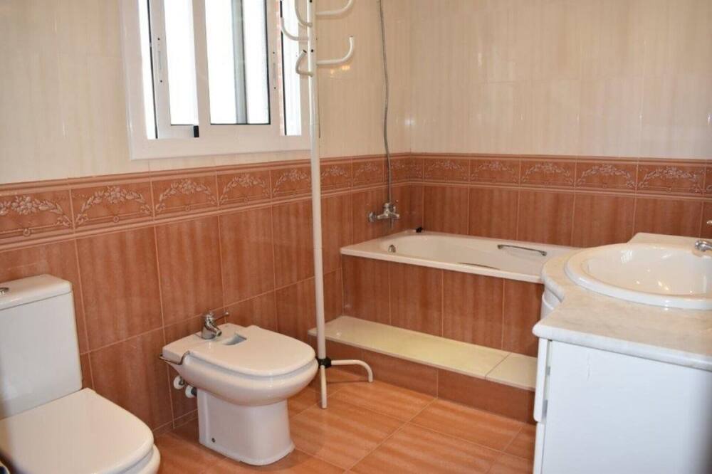 Photo of Bathroom in Cunit