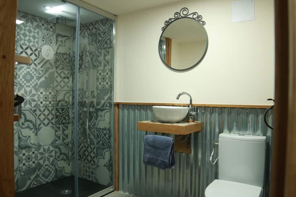 Photo of Bathroom in Auzances