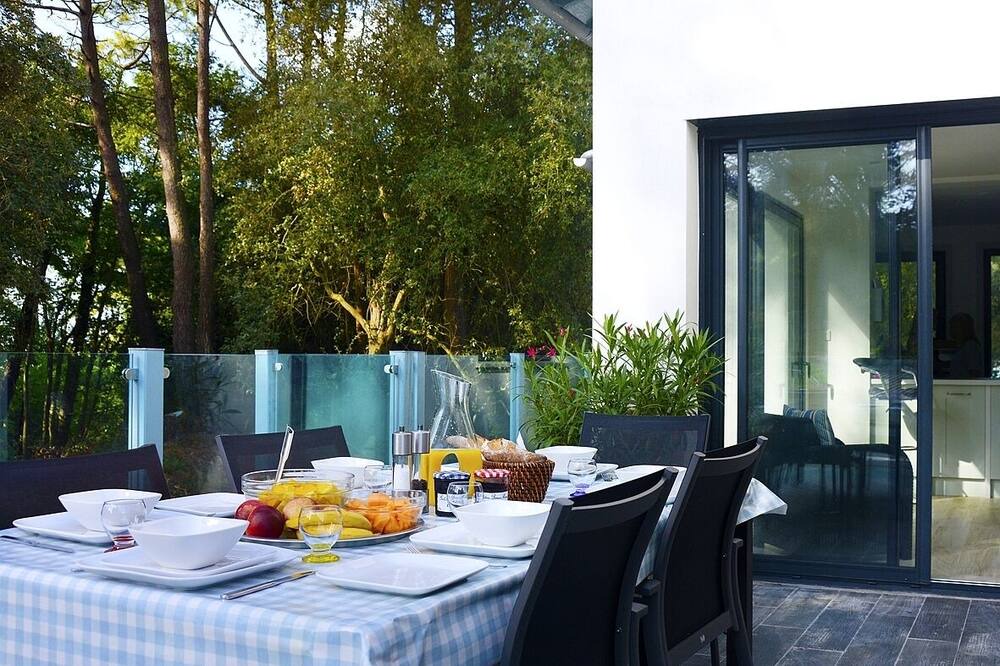 Photo of Patio Balcony in Longeville-sur-Mer