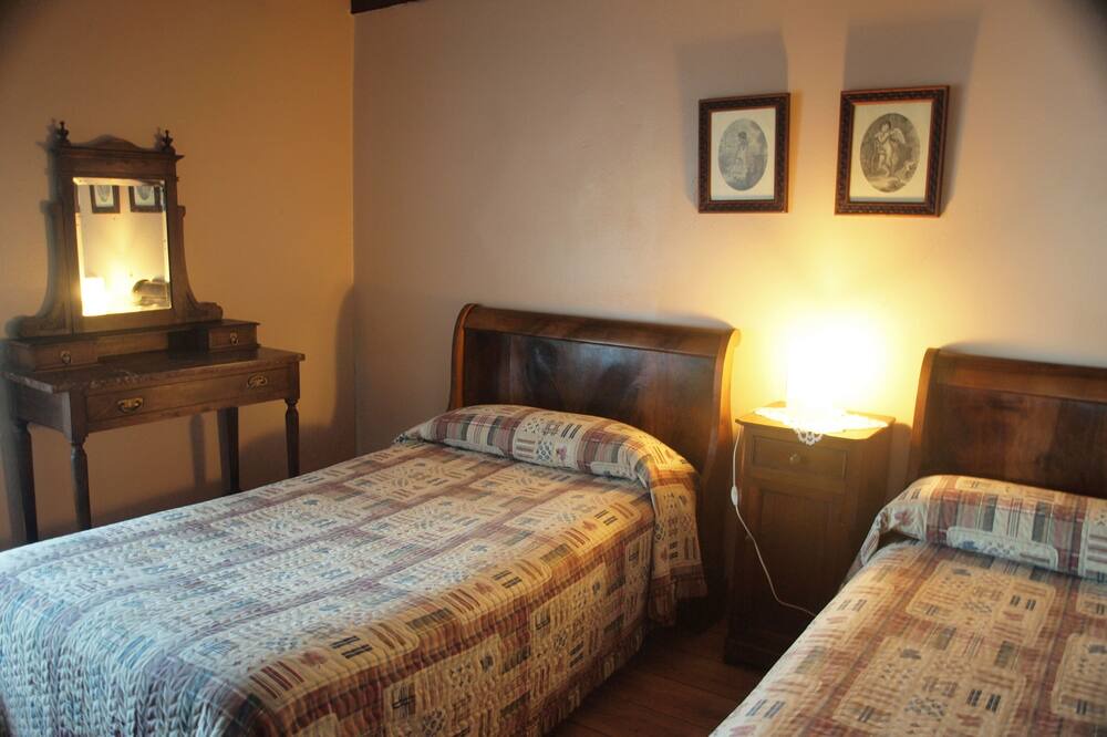 Photo of Bedroom in Baztan