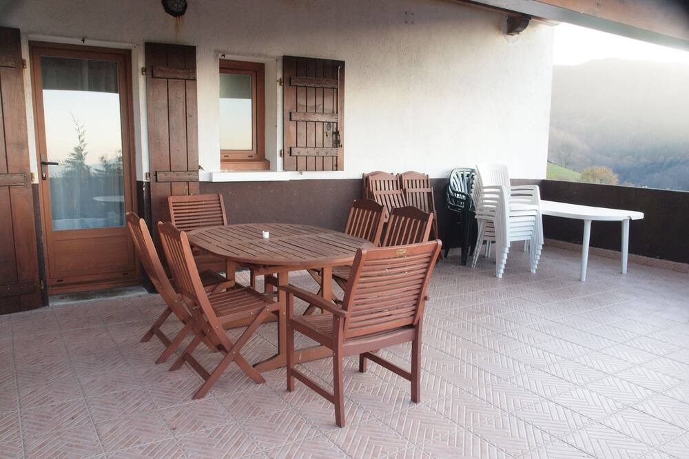 Photo of Patio Balcony in Baztan