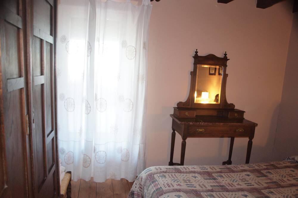 Photo of Bedroom in Baztan