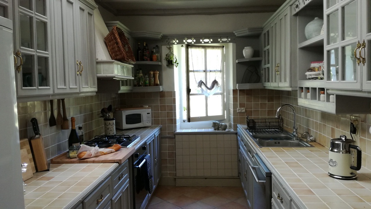 Photo of Kitchen in Saint-Eutrope-de-Born