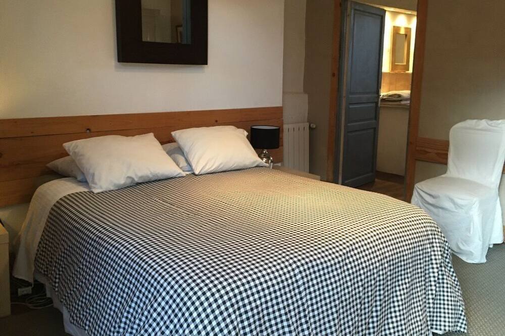 Photo of Bedroom in Laval-Roqueceziere