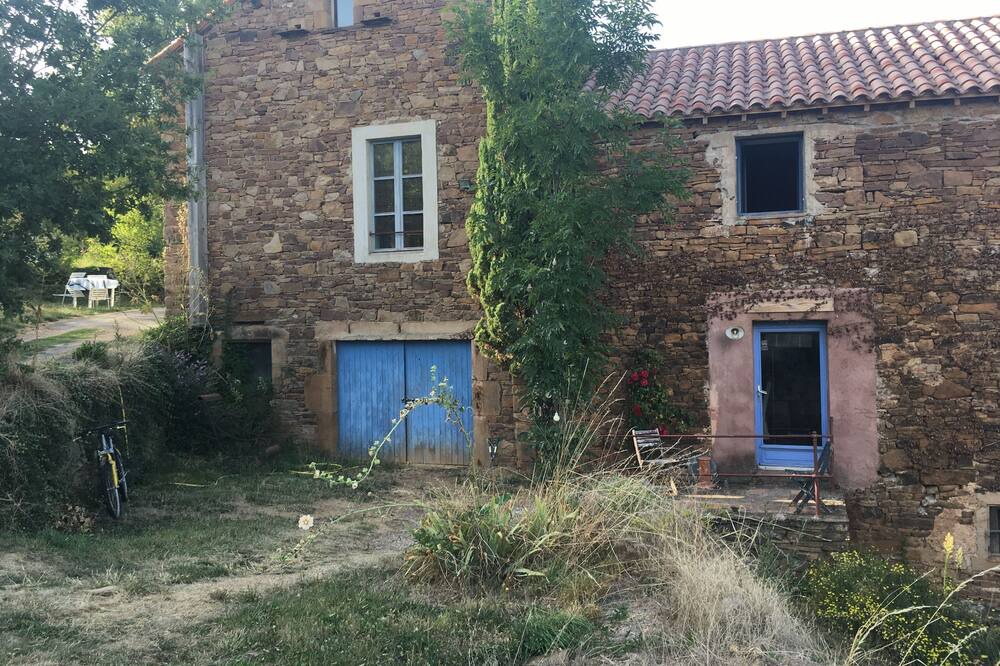 Photo of Outdoor in Laval-Roqueceziere