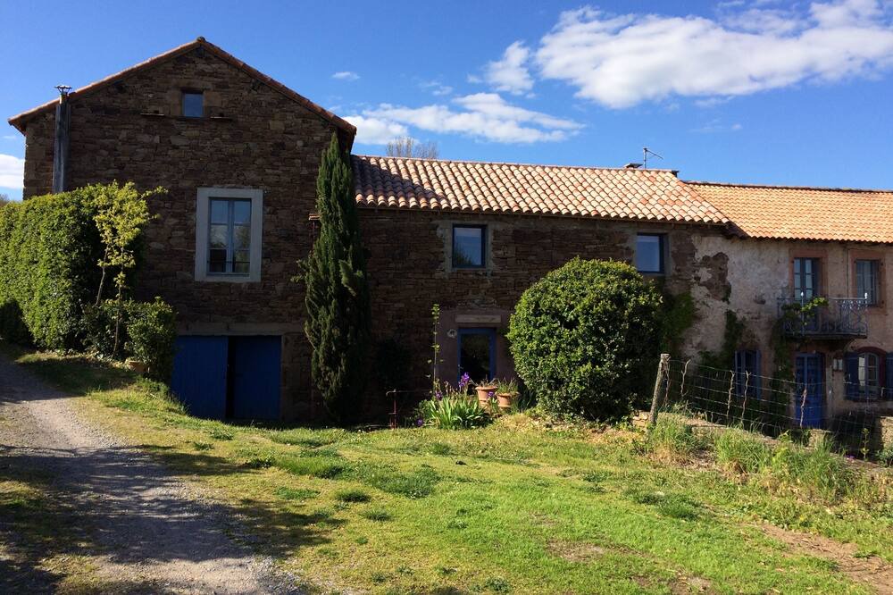 Photo of Outdoor in Laval-Roqueceziere
