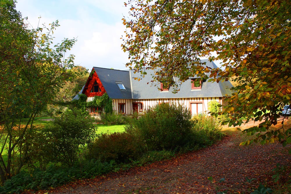 Photo of Outdoor in Touffreville-la-Corbeline