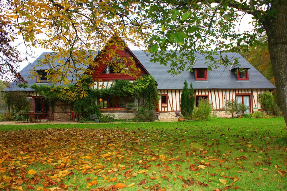 Photo of Outdoor in Touffreville-la-Corbeline