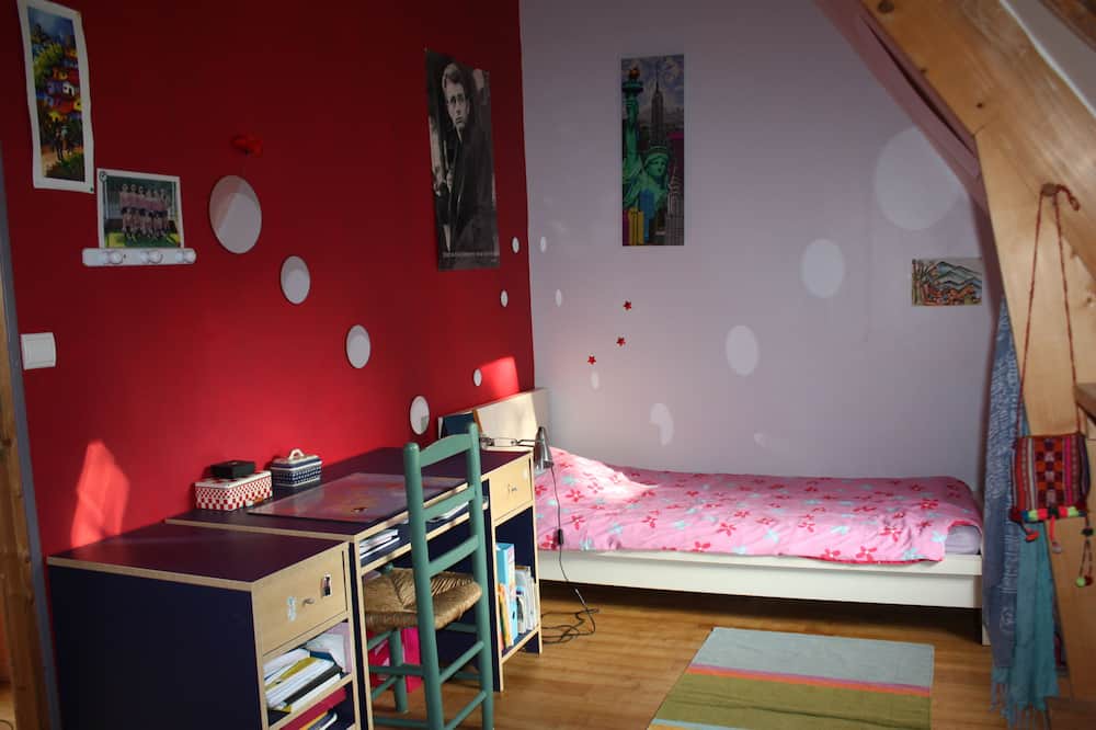 Photo of Bedroom in Touffreville-la-Corbeline