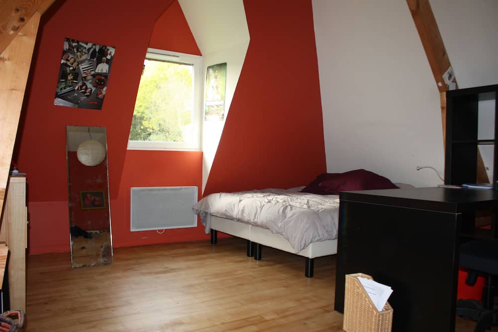 Photo of Bedroom in Touffreville-la-Corbeline
