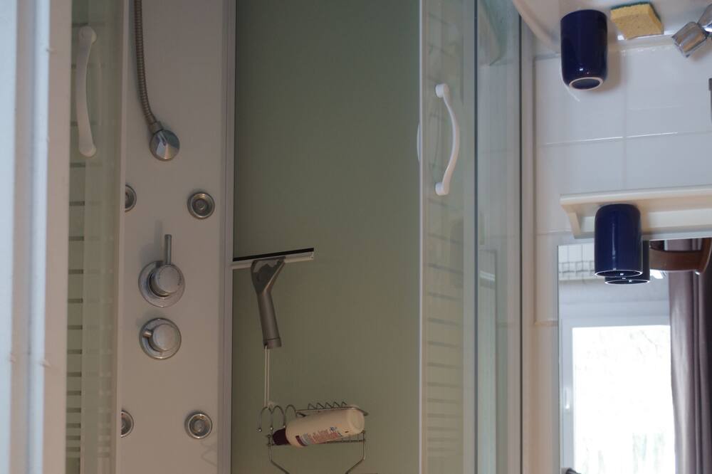 Photo of Bathroom in Sarrians