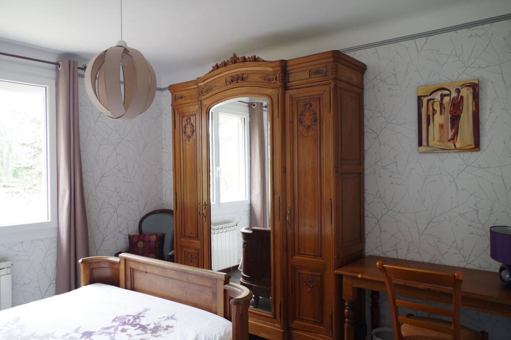 Photo of Bedroom in Sarrians