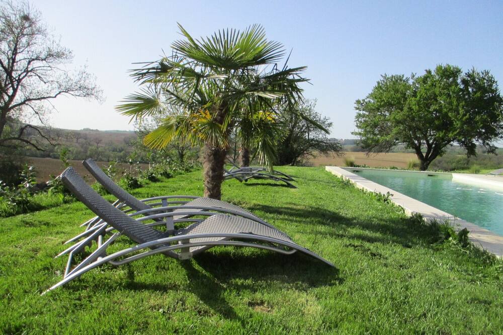 Photo of Outdoor in Saint-Puy