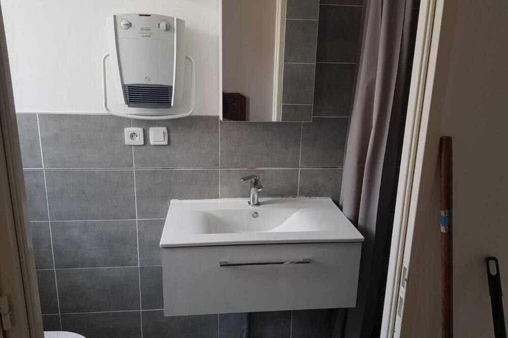 Photo of Bathroom in Saulce-sur-Rhone