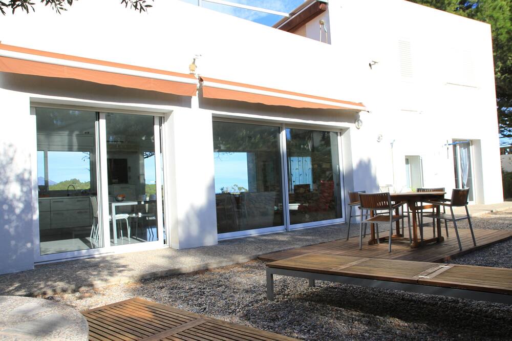 Photo of Patio Balcony in Port de la Selva