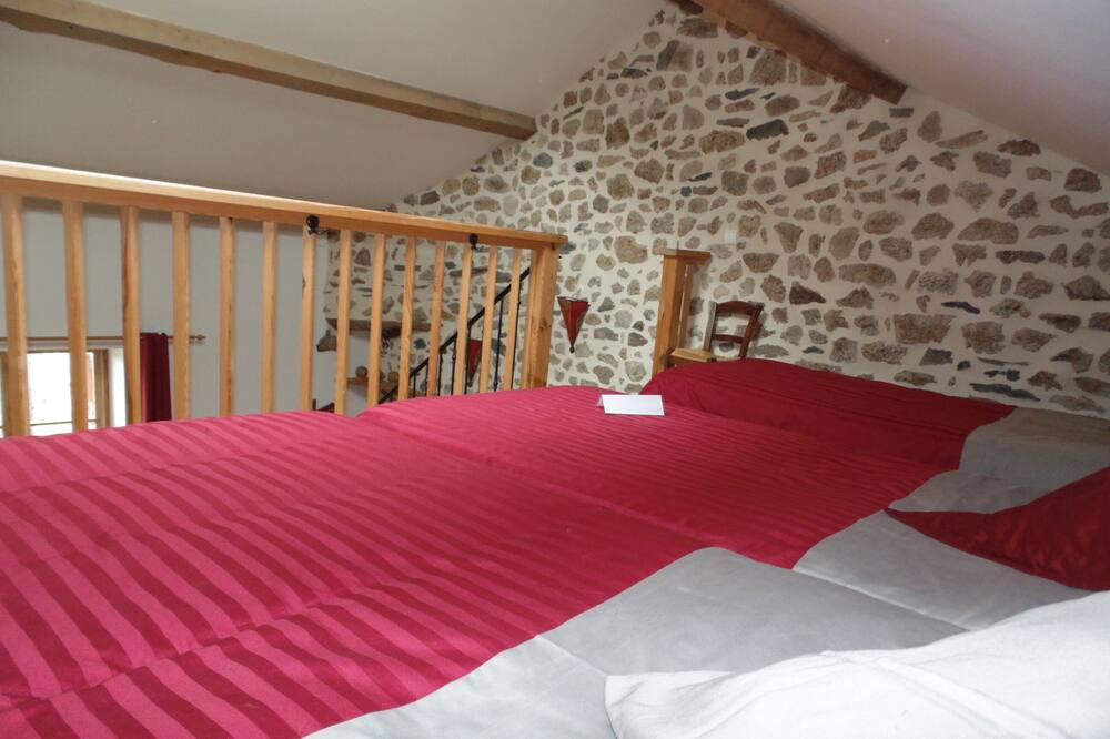 Photo of Bedroom in Saint-Maurice-de-Lignon