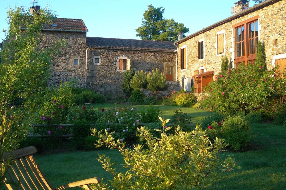 Photo of Outdoor in Saint-Maurice-de-Lignon