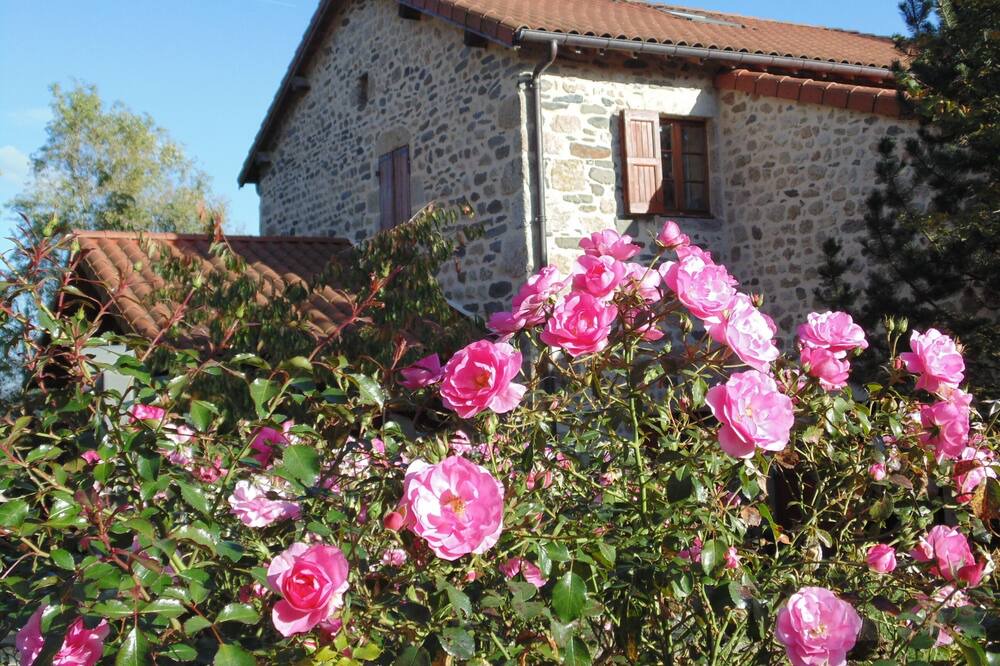 Photo of Outdoor in Saint-Maurice-de-Lignon