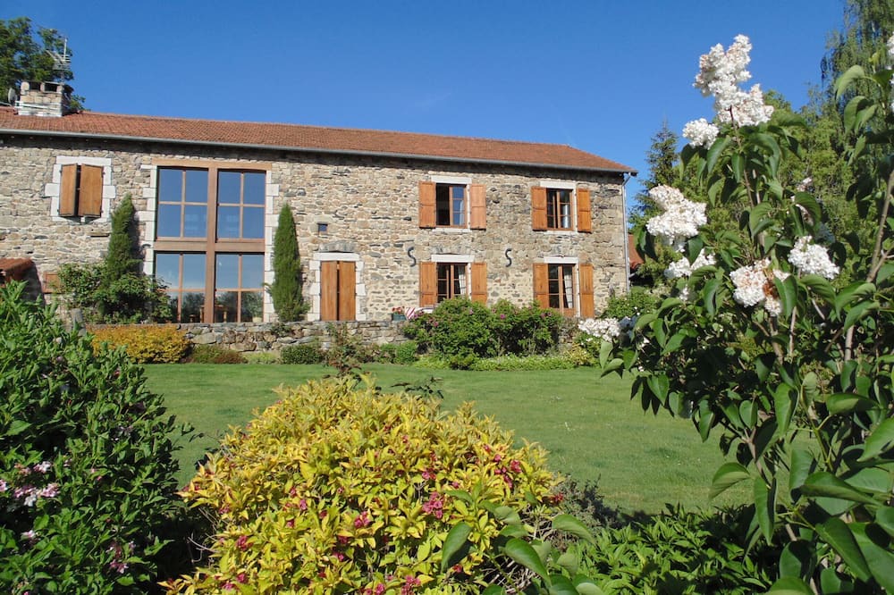 Photo of Outdoor in Saint-Maurice-de-Lignon