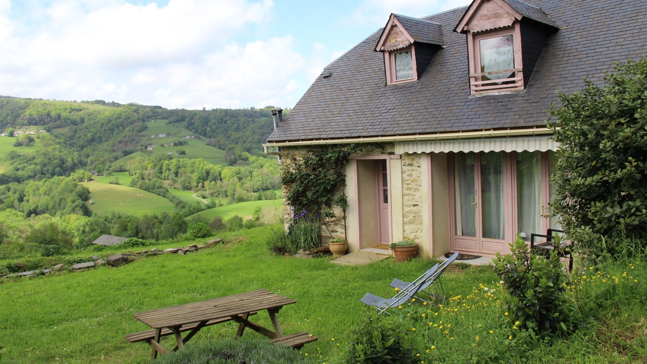 Photo of Outdoor in Lies