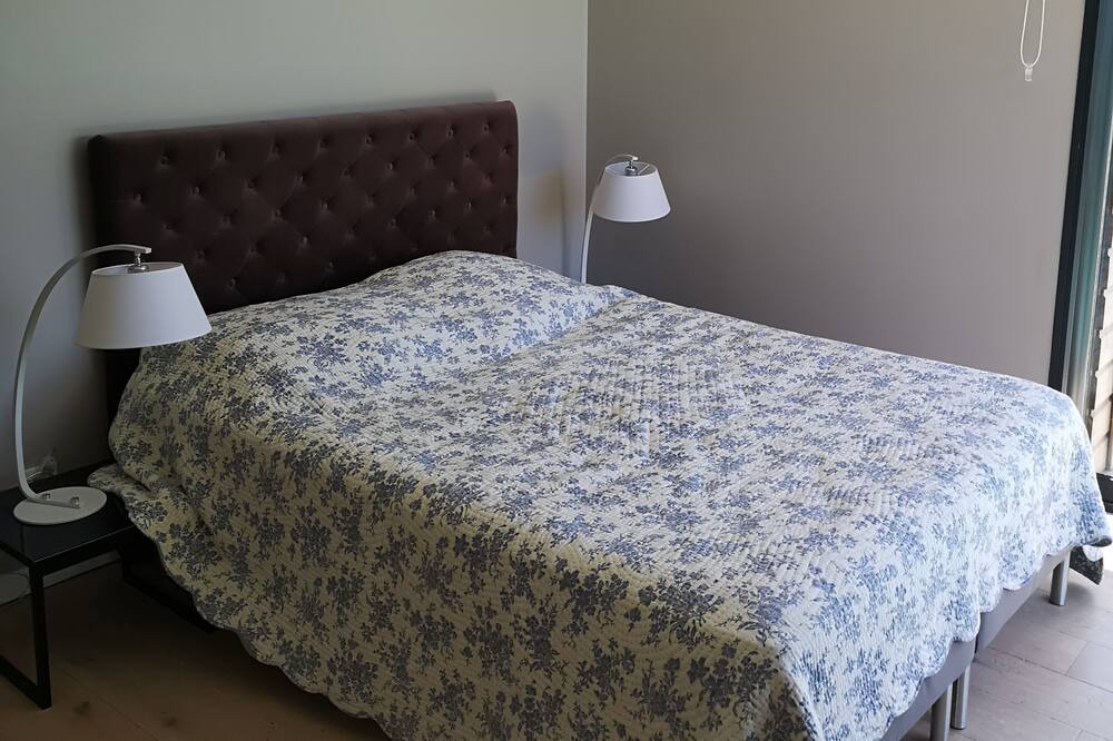 Photo of Bedroom in Lit-et-Mixe