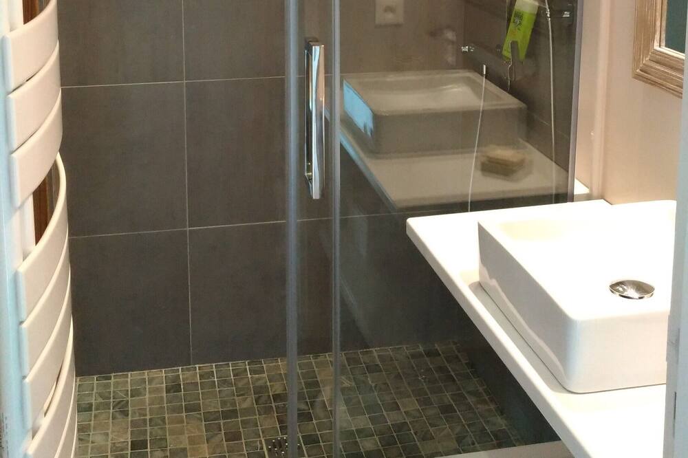 Photo of Bathroom in Lit-et-Mixe