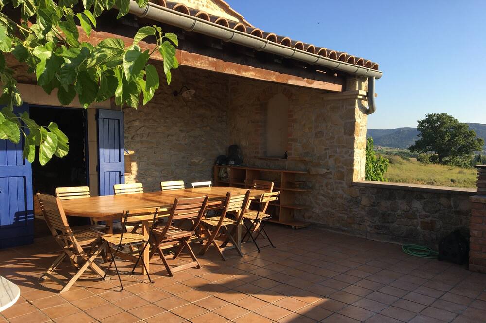 Photo of Patio Balcony in Saint-Sauveur-de-Cruzieres