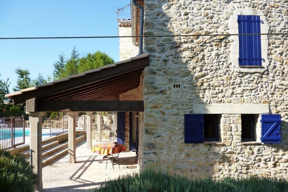 Photo of Patio Balcony in Saint-Sauveur-de-Cruzieres