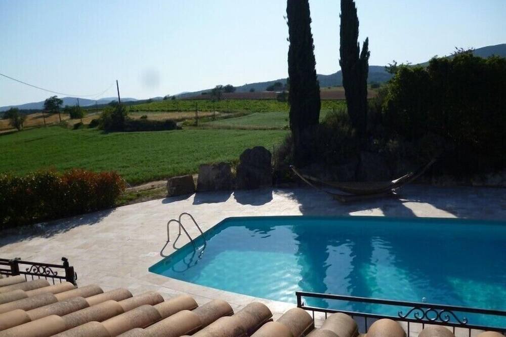 Photo of Outdoor in Saint-Sauveur-de-Cruzieres