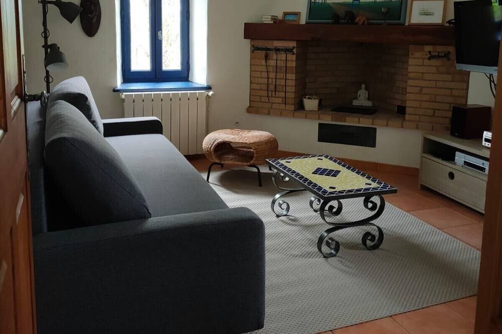 Photo of Livingroom in Saint-Sauveur-de-Cruzieres