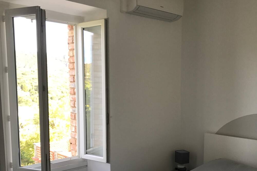Photo of Bedroom in Generargues