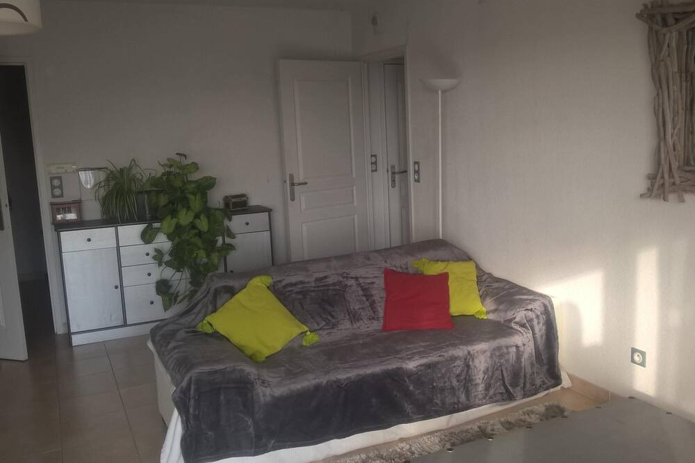 Photo of Livingroom in Candillargues