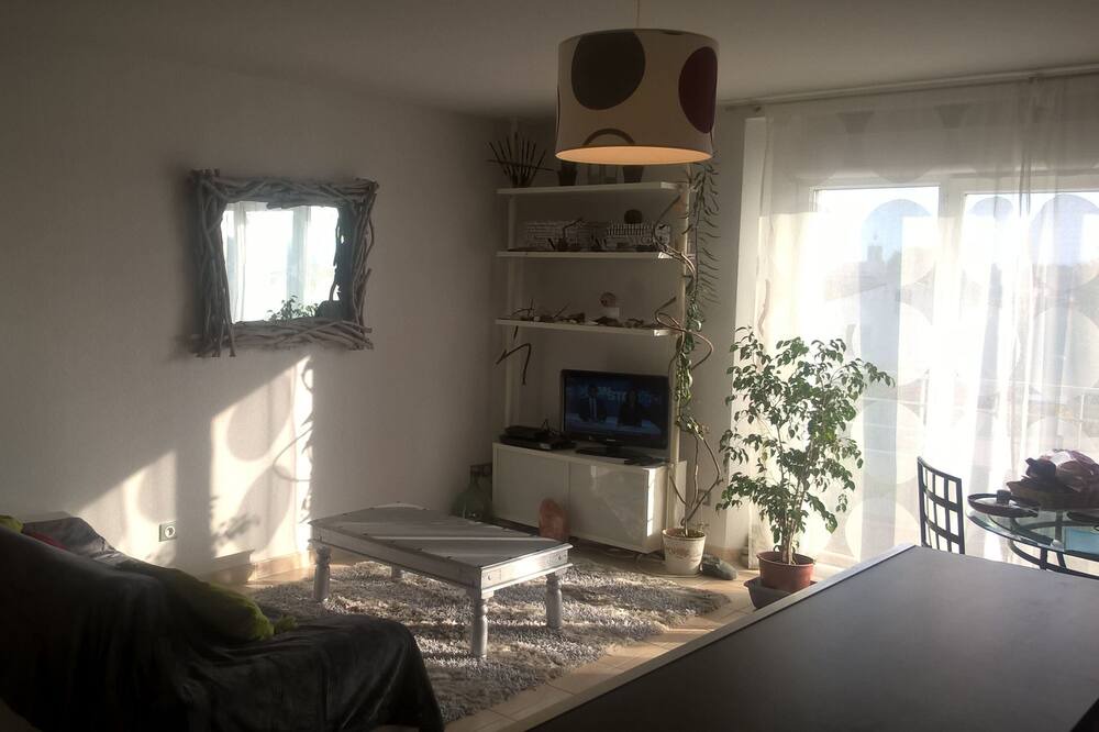 Photo of Livingroom in Candillargues
