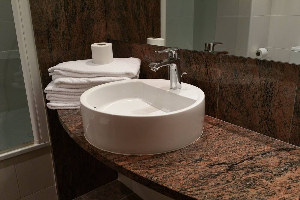 Photo of Bathroom in Pals
