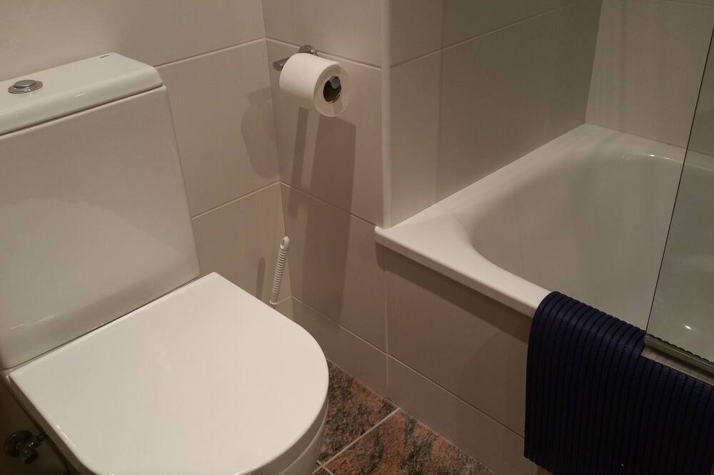 Photo of Bathroom in Pals