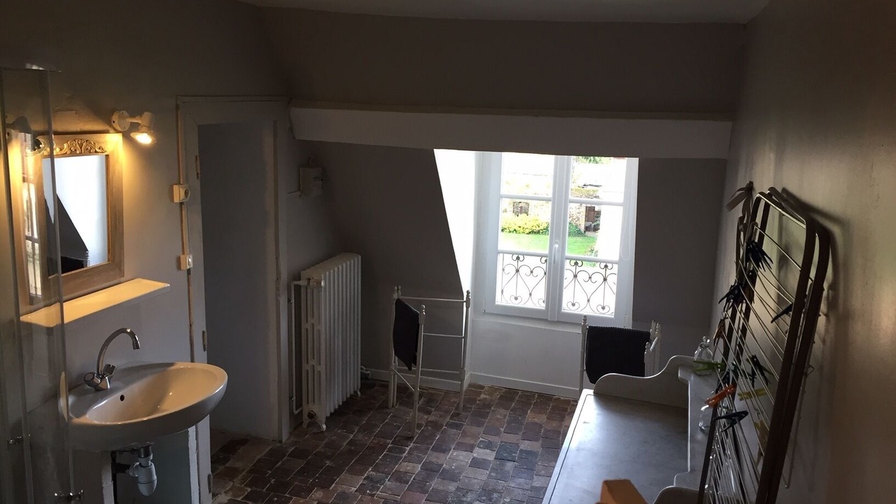 Photo of Others in L'Home-Chamondot