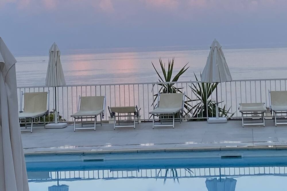 Photo of Outdoor in Fabron