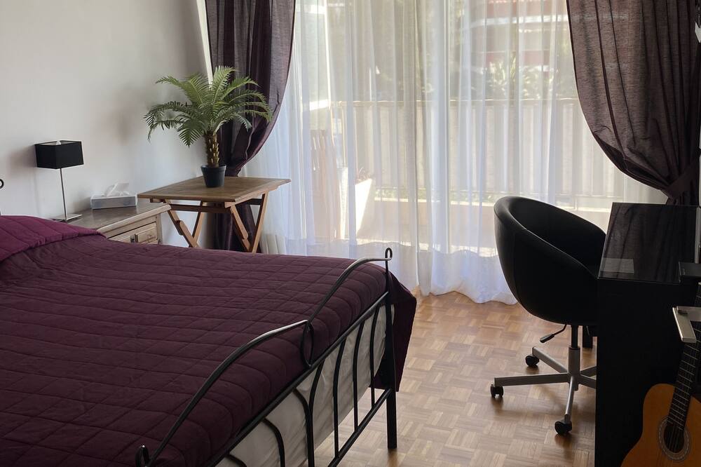 Photo of Bedroom in Fabron