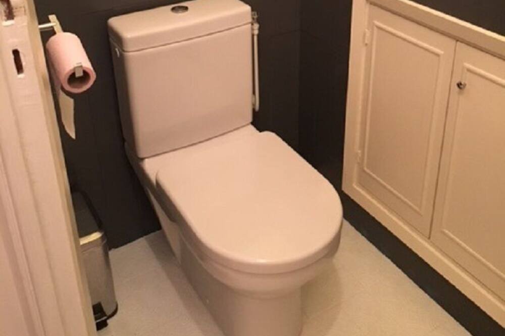 Photo of Bathroom in Fabron