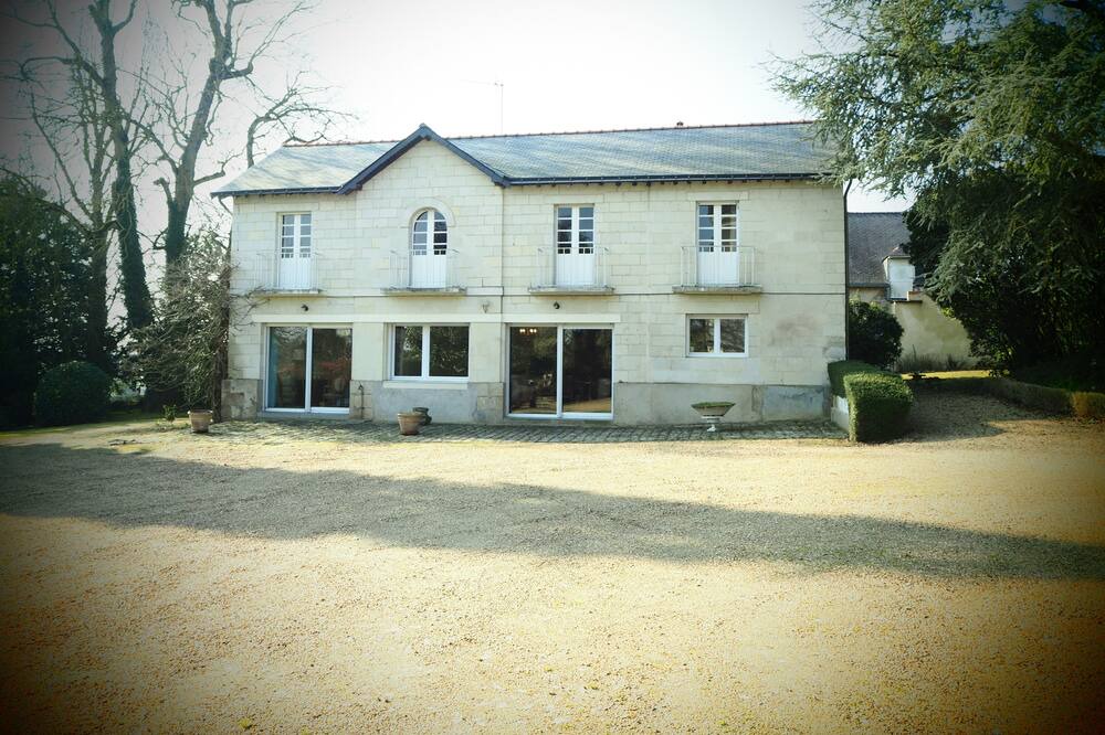Photo of Outdoor in Becon-les-Granits