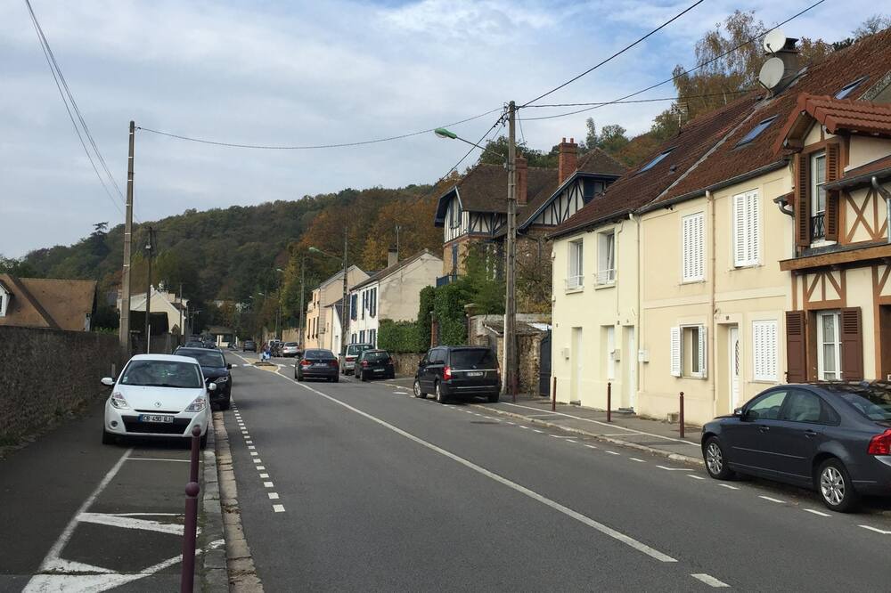 Photo of Others in Jouy-en-Josas