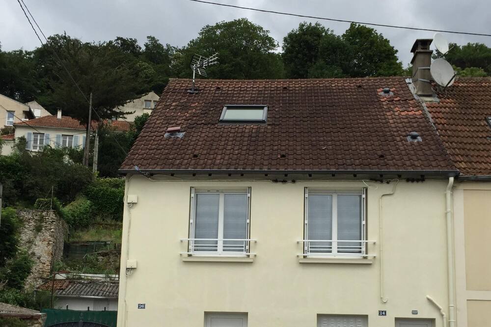 Photo of Outdoor in Jouy-en-Josas